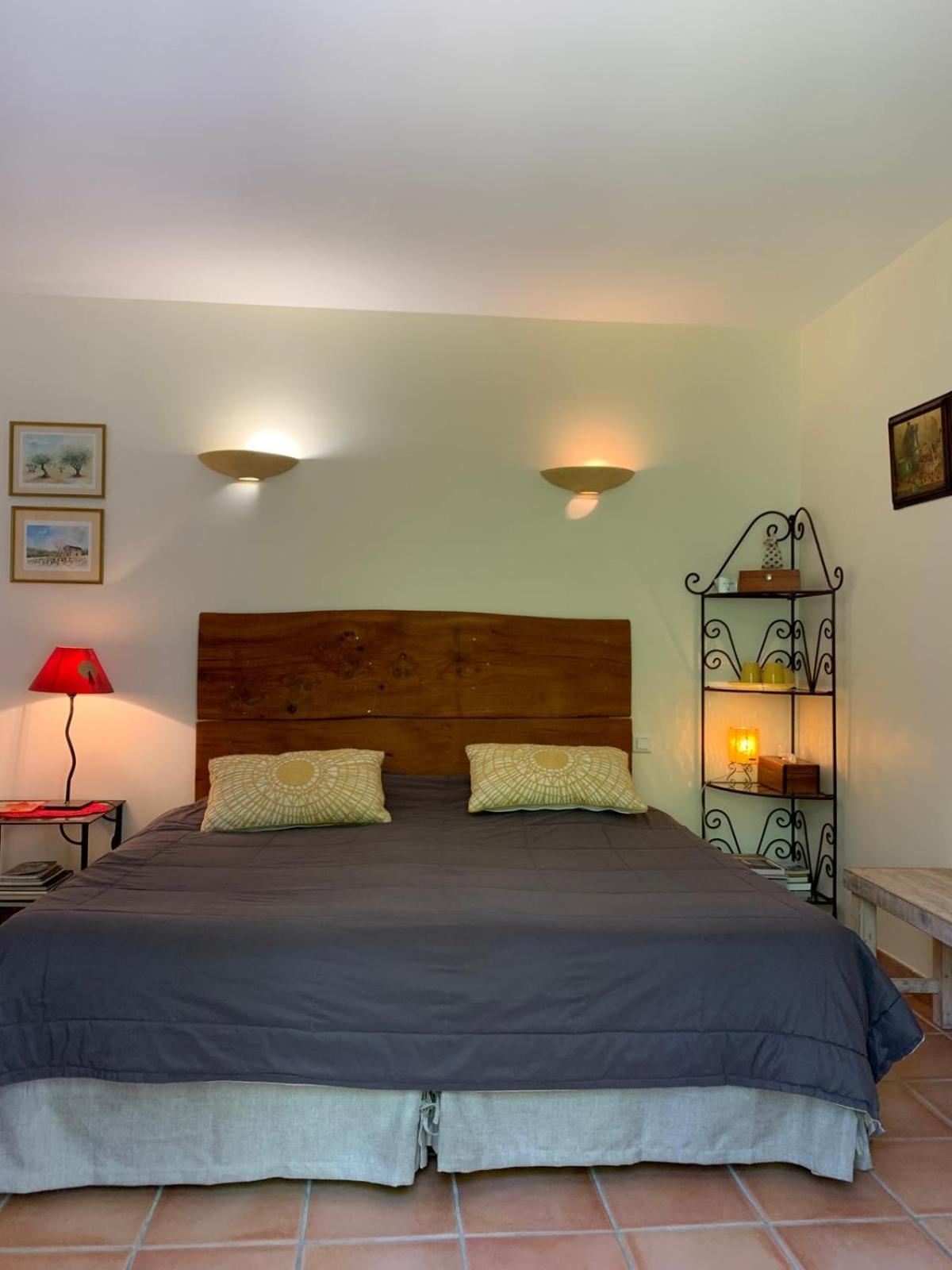 Chambres D'Hotes "La Nesque" Венаск Екстериор снимка